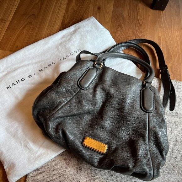 Marc by Marc Jacobs - Genuine leather handbag - Picture 2 of 8